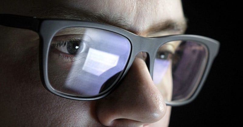 Reflections in your glasses can leak information while you’re on a Zoom call