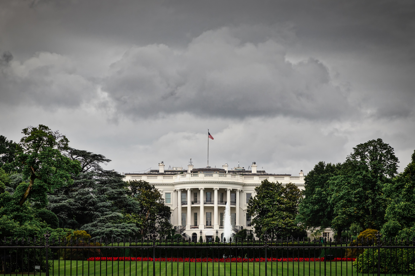 OpenAI, Google and More Agree to White House List of Eight AI Safety Assurances – Source: www.techrepublic.com
