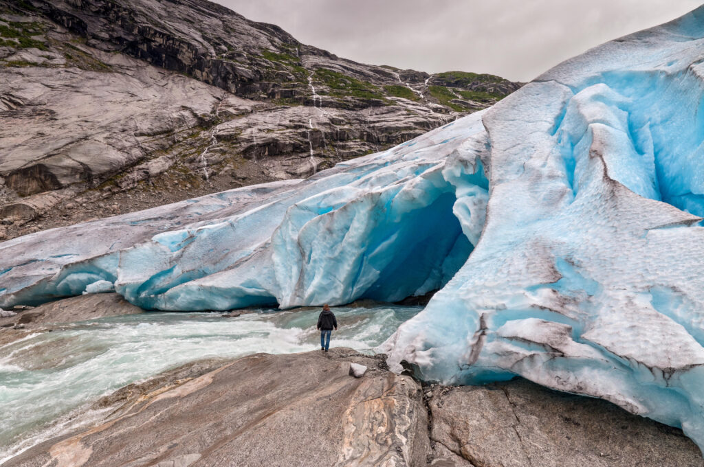 it’s-time-for-cybersecurity-to-talk-about-climate-change-–-source:-wwwdarkreading.com