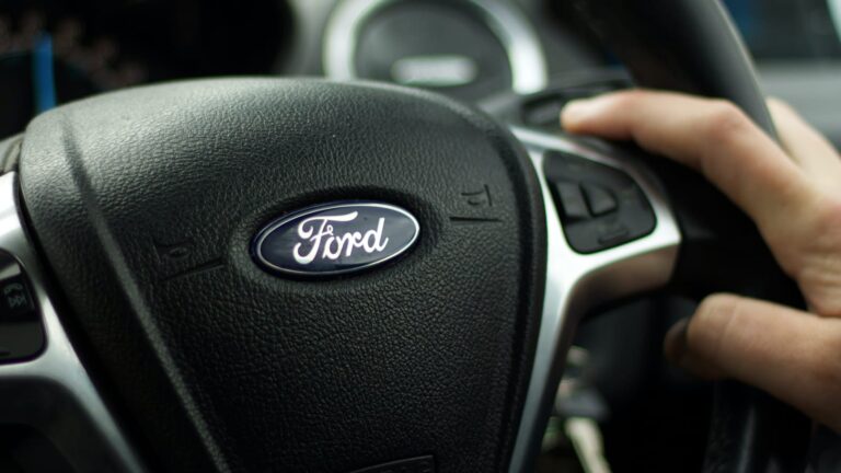 ford-says-cars-with-wifi-vulnerability-still-safe-to-drive-–-source:-wwwbleepingcomputer.com