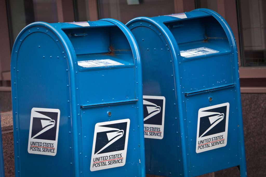 usps-anchors-snowballing-smishing-campaigns-–-source:-wwwdarkreading.com