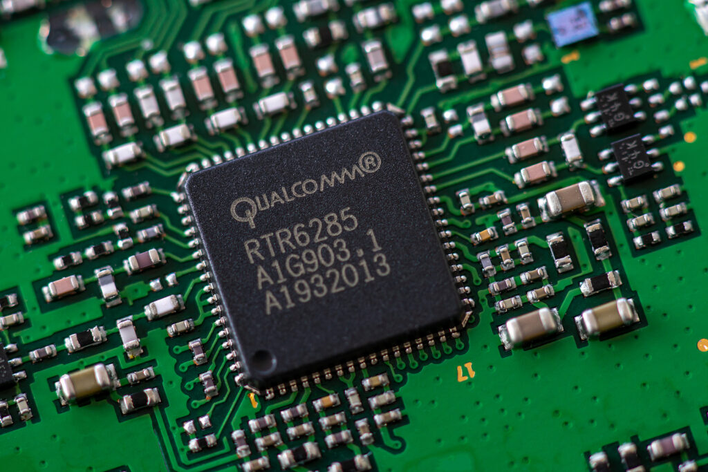 qualcomm-patches-3-zero-days-reported-by-google-–-source:-wwwsecurityweek.com
