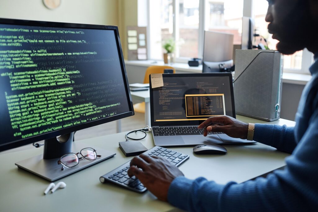 solving-the-cybersecurity-skills-gap-with-racial-inclusivity-–-source:-wwwdarkreading.com