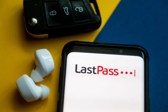 LastPass Warns on Password App Discovered in Apple App Store – Source: www.darkreading.com