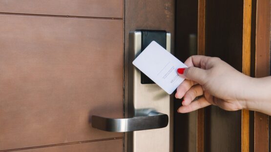 Unsaflok flaw can let hackers unlock millions of hotel doors – Source: www.bleepingcomputer.com