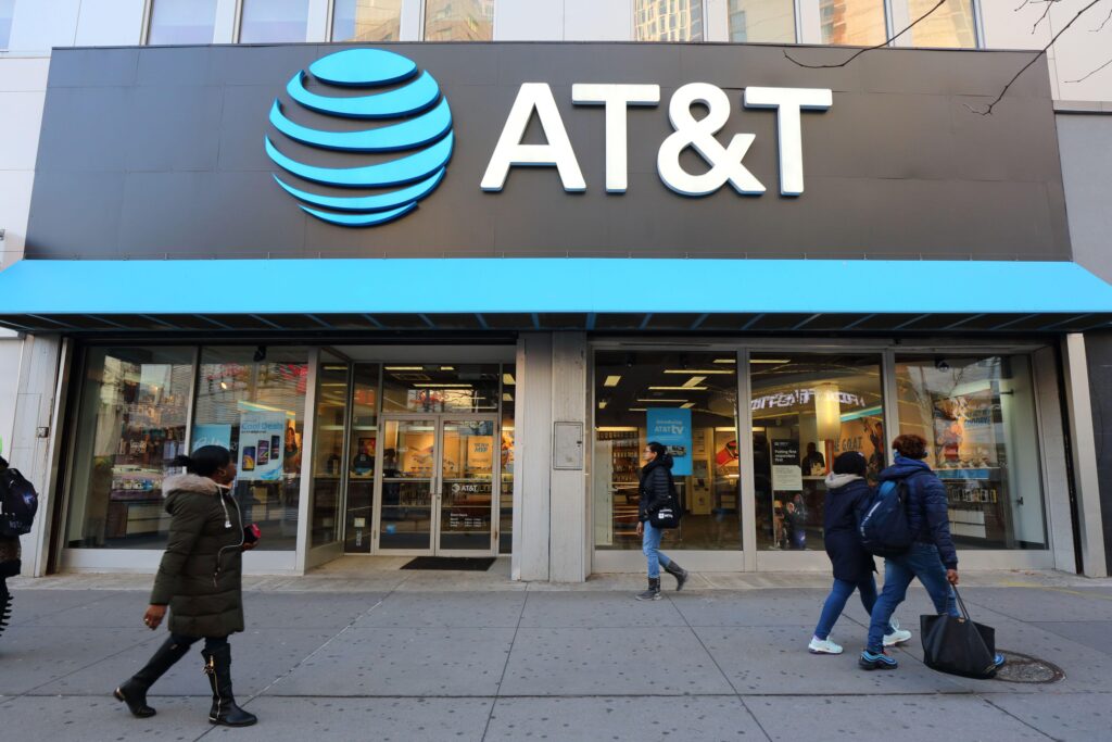 at&t-confirms-73m-customers-affected-in-data-leak-–-source:-wwwdarkreading.com
