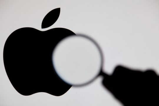 Apple Warns Users in 150 Countries of Mercenary Spyware Attacks – Source: www.darkreading.com