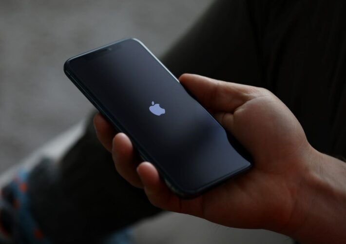 Apple Alerts iPhone Users in 92 Countries to Mercenary Spyware Attacks – Source: www.techrepublic.com