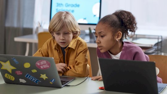 microsoft:-schools-grapple-with-thousands-of-cyberattacks-weekly-–-source:-wwwdarkreading.com