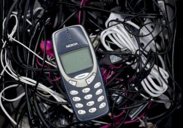 Scumbag puts ‘stolen’ Nokia source code, SSH and RSA keys, more up for sale – Source: go.theregister.com