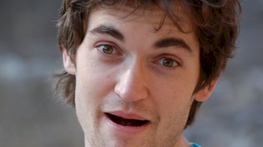 U.S. President Donald Trump granted a “full and unconditional pardon” to Ross Ulbricht, Silk Road creator – Source: securityaffairs.com