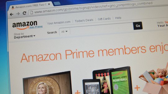 Phishing Campaign Baits Hook With Malicious Amazon PDFs – Source: www.darkreading.com