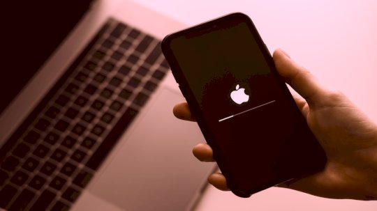 Apple Confirms USB Restricted Mode Exploited in ‘Extremely Sophisticated’ Attack  – Source: www.securityweek.com