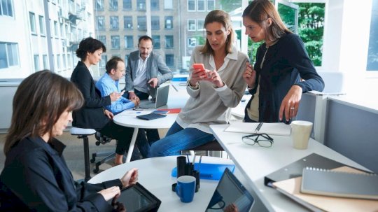 Experts Chart Path to Creating Safer Online Spaces for Women – Source: www.darkreading.com