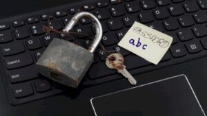 Sitecore CMS flaw let attackers brute-force ‘b’ for backdoor – Source: go.theregister.com