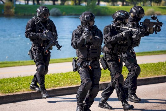 irl-com-recruits-teens-for-real-life-stabbings,-shootings,-fbi-warns-–-source:-gotheregister.com