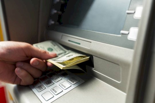 cybercrooks-attached-raspberry-pi-to-bank-network-and-drained-atm-cash-–-source:-gotheregister.com